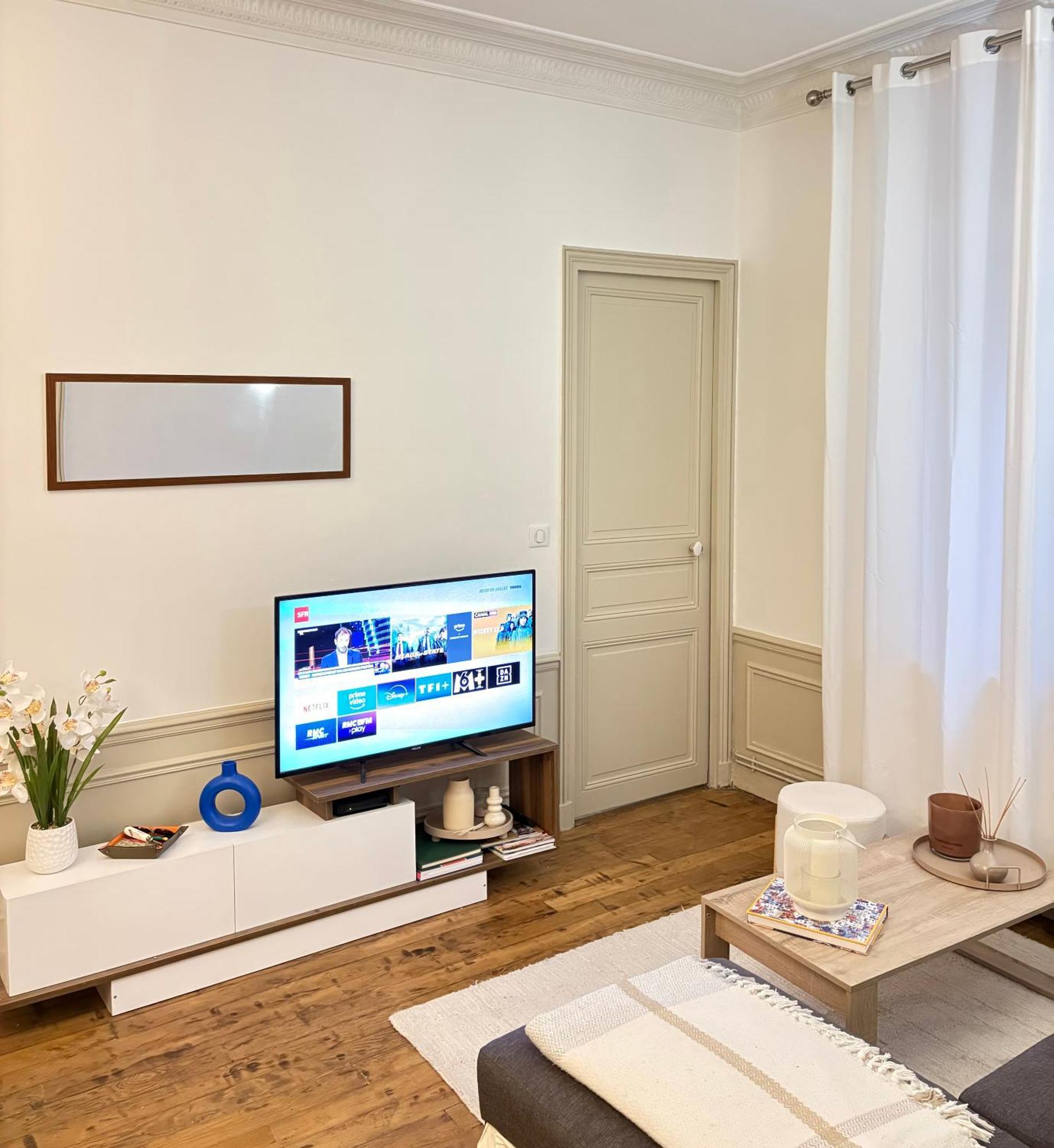 Privé Chic - Tour Eiffel Parigi